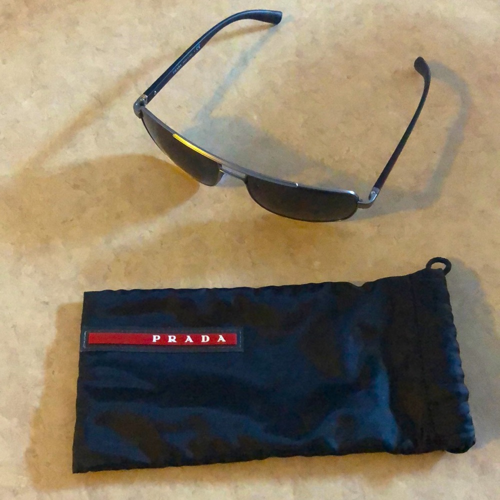 New Prada SPS 58U 7CQ-5S0 Aviator Gunmetal Sunglasses Gray Polarized